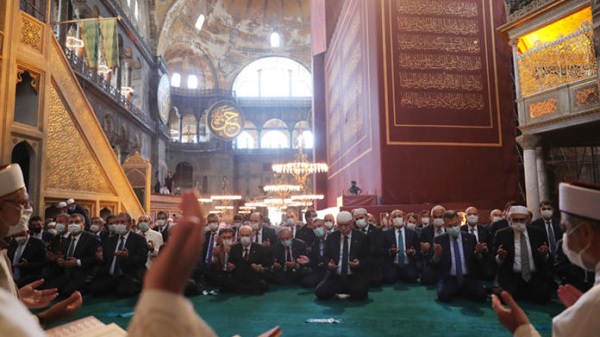 İslam Popülizmi ve Lozan günü Anıtkabir’i kapatmak