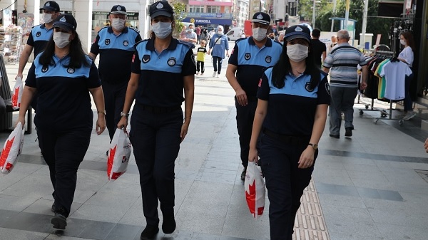 Kadın Zabıtalar İzmit Belediyesinde göreve başladı