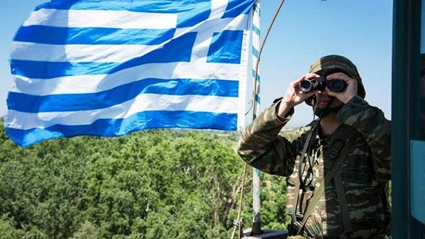 Yunanistan Türkiye sınırında birliklerini artırdı