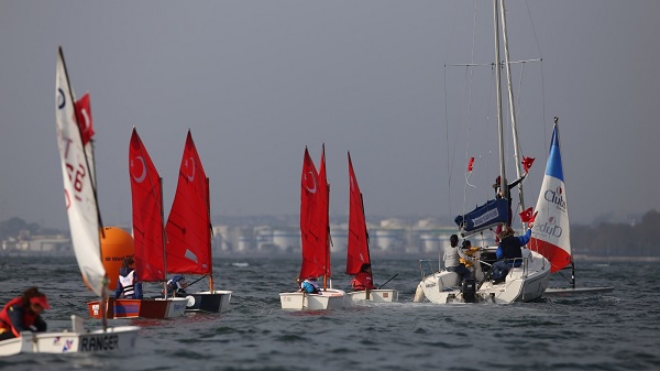 Mavi Vatan’ın kalbi Kocaeli Körfez’de su sporları gösterileri