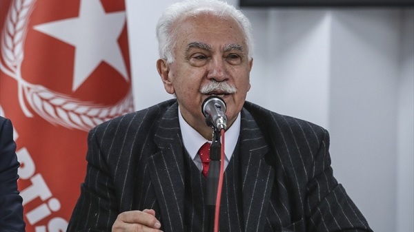 Perinçek: “Akşener’in Türkiye’nin anayasa geleneğini öğrenmesi gerekiyor”