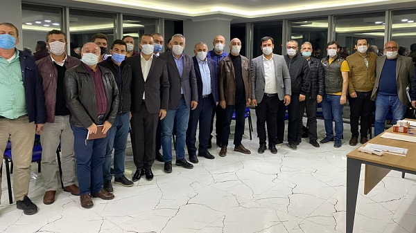 Erdoğan Kongre öncesi Serdivan İlçe Teşkilatı’nı ziyaret etti