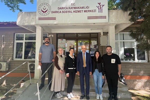 Proje Personellerinin Sözleşmeleri Devam Etmeli