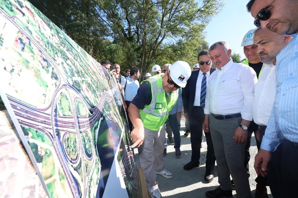 Büyükakın: “Yuvacık istikameti Kasımda Gölcük istikameti Aralıkta açılacak”