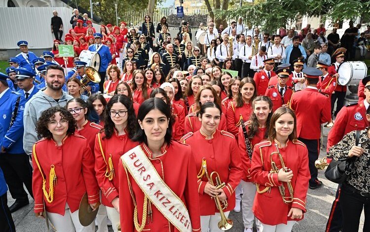 Uluslararası Bandolar Festivali Bursa’yı renklendirdi