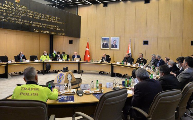 EGM: “Trafikte hedefimiz sıfır can kaybı” EGM: “Trafikte hedefimiz sıfır can kaybı”
