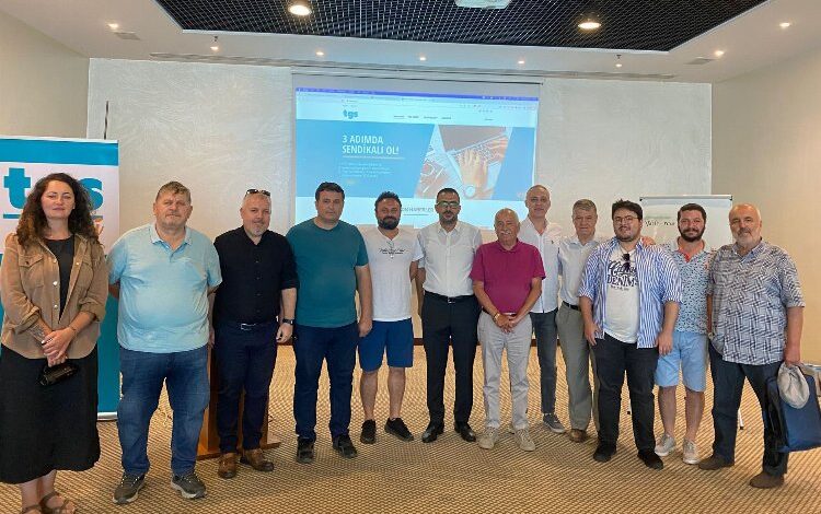 Gazetecilik ve Yeni Medya Edirne’de konuşuldu Gazetecilik ve Yeni Medya Edirne’de konuşuldu