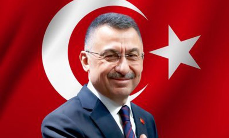 Cumhurbaşkanı Yardımcısı Oktay , şehit pilotu rahmetle andı