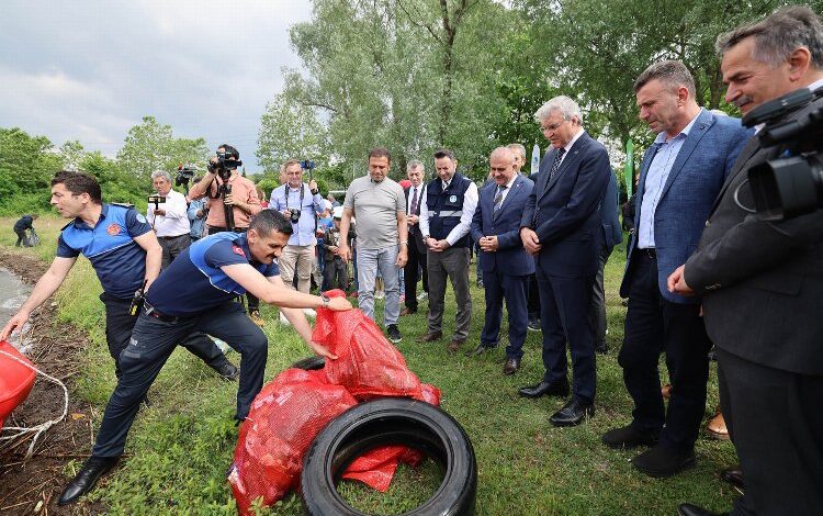 Sapanca Gölü’nden çıkanlar şaşırttı!