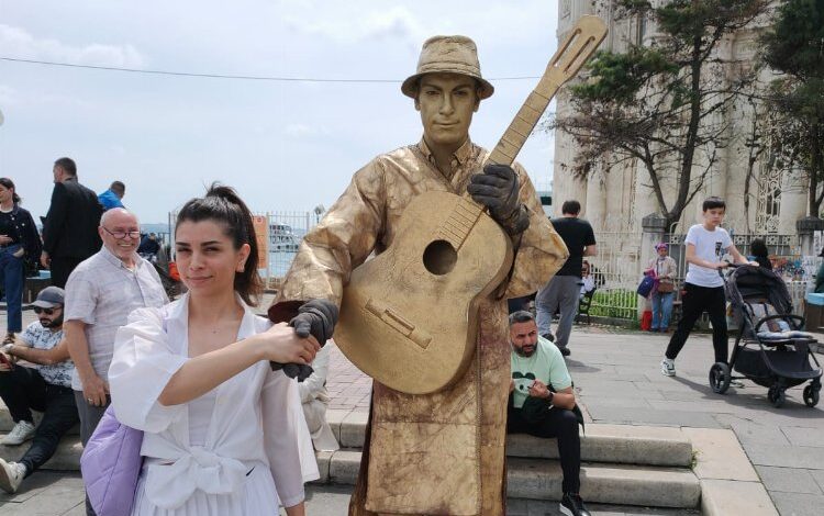 Yeni şarkıları için stüdyoya kapandılar! Yeni şarkıları için stüdyoya kapandılar!