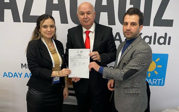 Yüksel Ercan İYİ Parti’den aday adaylığı müracaatını yaptı