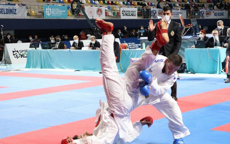 Karatenin şampiyonları Kocaeli’de