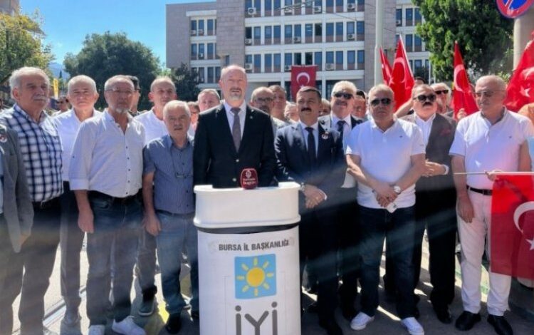 İYİ Parti’den 81 ilde eğitim eylemi! İYİ Parti’den 81 ilde eğitim eylemi!