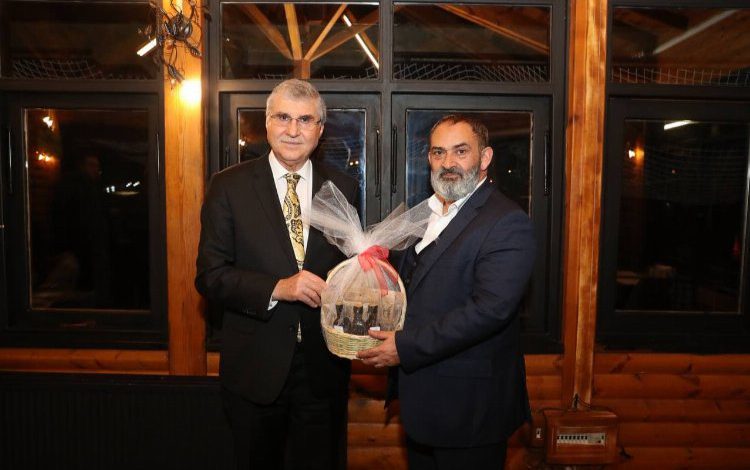 Dursun Ali Erzincanlı Sakarya’da şiirleriyle yüreklere dokundu Dursun Ali Erzincanlı Sakarya’da şiirleriyle yüreklere dokundu