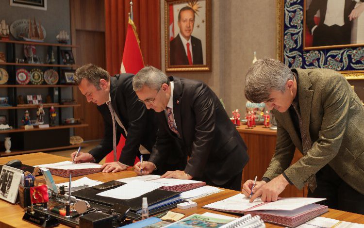 Kütahya’da 25 yıllık trafik sorunu çözülüyor Kütahya’da 25 yıllık trafik sorunu çözülüyor