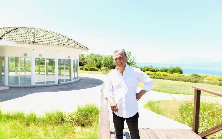 Antalya’da falezlerde öğrencilere ders çalışma merkezi