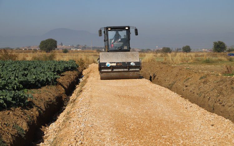 İzmir Menderes’te yeni üretici yolları İzmir Menderes’te yeni üretici yolları