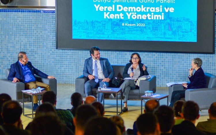 İstanbul’da yerel demokrasi ve kent yönetimi konuşuldu