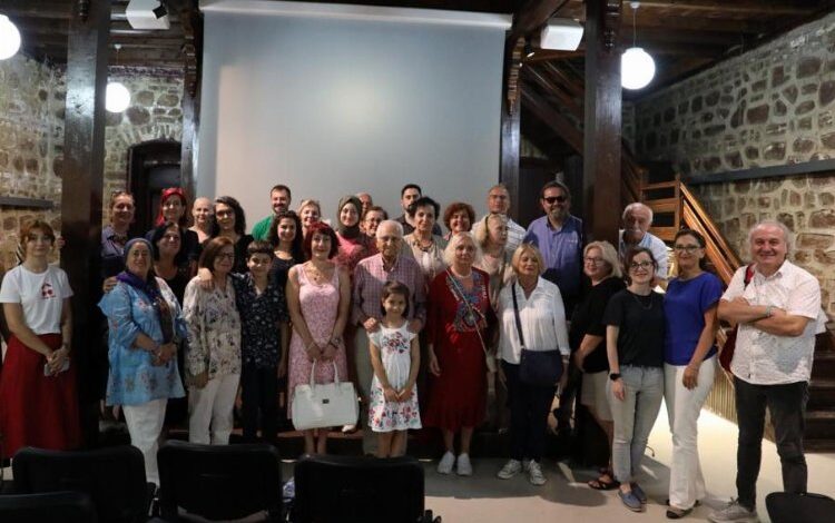 İzmit’ten 1 Eylül Dünya Barış Gününe özel şiir dinletisi