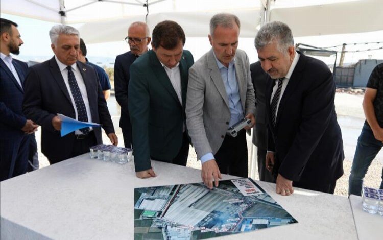 Sanayi ve Teknoloji Bakan Yardımcısı yangın bölgesinde inceleme yaptı