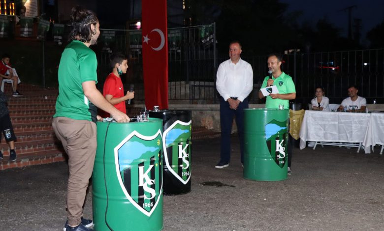 Kocaelispor’un ‘bilgi’li taraftarlarından 16’sı finale kaldı Kocaelispor’un ‘bilgi’li taraftarlarından 16’sı finale kaldı