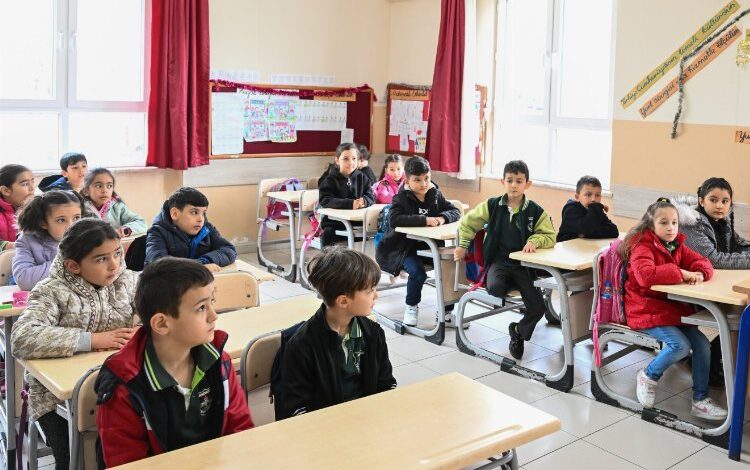 73 bin nakil öğrenci memleketlerine döndü 73 bin nakil öğrenci memleketlerine döndü