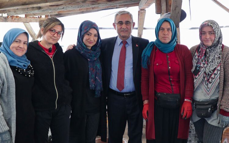 Kütahya’da Başkan Işık’tan sera alanlarına inceleme