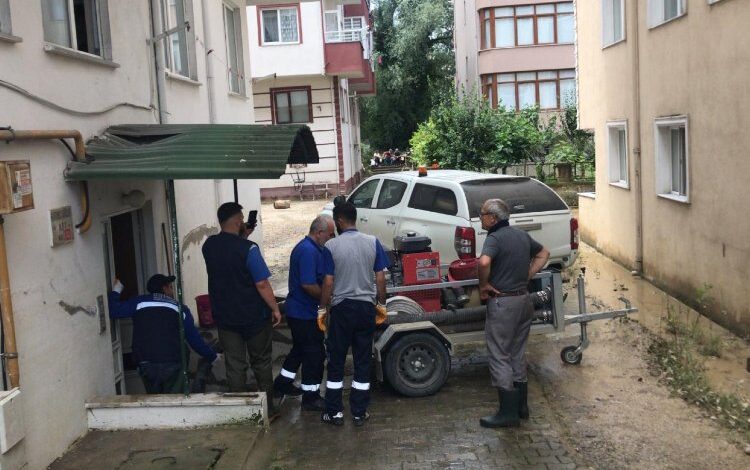 Bartın’da yaşanan sel felaketine İSU’dan yardım eli Bartın’da yaşanan sel felaketine İSU’dan yardım eli