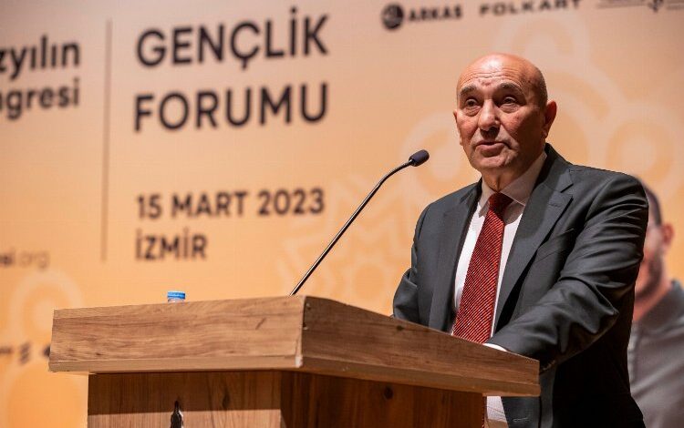 Gençler İkinci Yüzyılın İktisat Kongresi’nde buluştu Gençler İkinci Yüzyılın İktisat Kongresi’nde buluştu