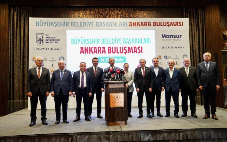 CHP’li ‘Büyükşehir’lilerden ortak deklarasyon