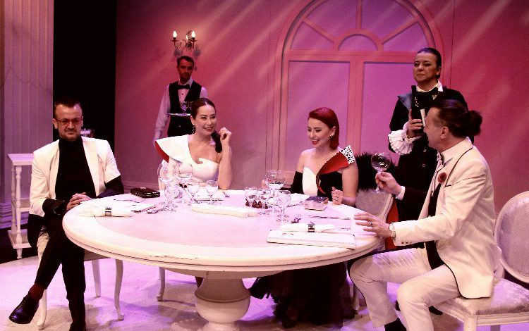 Akşam Yemeği’nde ‘Şiddet’ konuşulacak Akşam Yemeği’nde ‘Şiddet’ konuşulacak