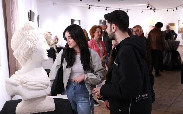 KOSEV’in karma sergisi kapılarını açtı KOSEV’in karma sergisi kapılarını açtı