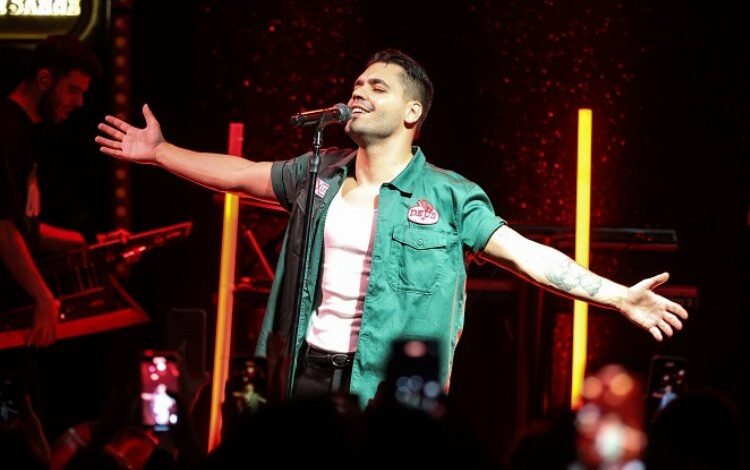 Emir Can İğrek’e Kocaelispor forması Emir Can İğrek’e Kocaelispor forması