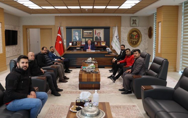 Berberler ve Kuaförler Odası’ndan Başkan Ramazan’a ziyaret Berberler ve Kuaförler Odası’ndan Başkan Ramazan’a ziyaret