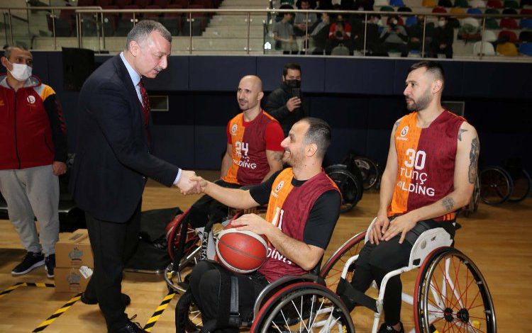 Bu maçta dostluk kazandı