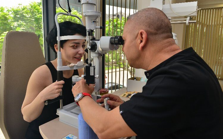 Merve Boluğur’dan depremzede çocuklar için ‘göz’de hareket