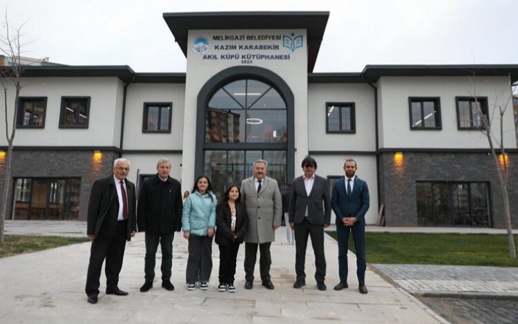 Kayseri Melikgazi’den gençlere yeni kütüphane