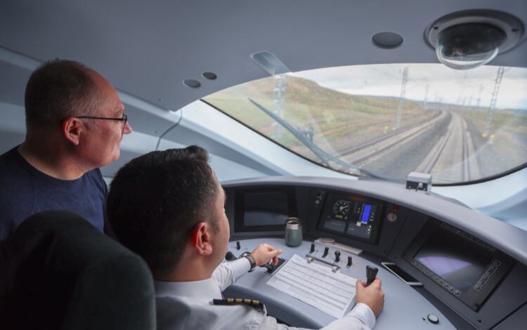 Sivaslılar hızlı treni çok sevdi Sivaslılar hızlı treni çok sevdi