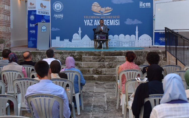 Bursa Yıldırım Medresesi’nde yaz dönemi