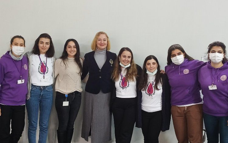 Bursa Nilüfer’de genç kızlar için atölye Bursa Nilüfer’de genç kızlar için atölye