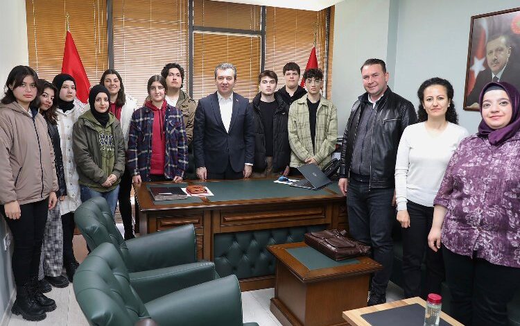 Bergamalı öğrenciler ‘şehrini’ Almanya’da tasarlayacak! Bergamalı öğrenciler ‘şehrini’ Almanya’da tasarlayacak!
