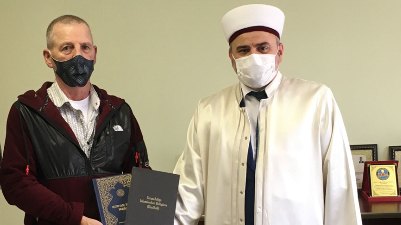 Ramazan ayından etkilenen Alman Hans, Mudanya’da Müslüman oldu