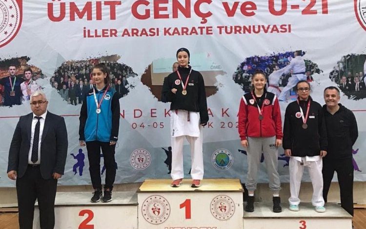 Karateciler Sakarya’ya 6 madalya getirdi