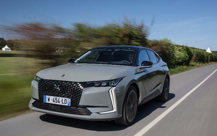 DS 4’ün benzinli motor seçeneği Türkiye’de DS 4’ün benzinli motor seçeneği Türkiye’de