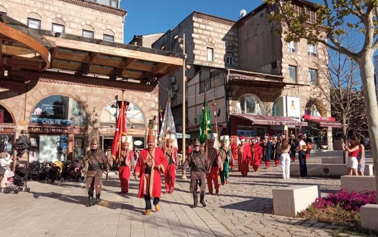 Bursa’da Hanlar Bölgesi’nde kültür sanat buluşmaları Bursa’da Hanlar Bölgesi’nde kültür sanat buluşmaları