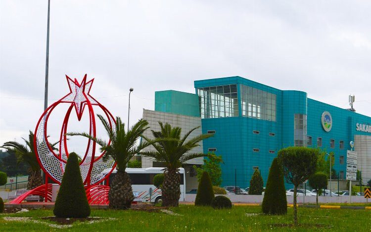 Sakarya’nın simge noktaları Ay Yıldız’la süsleniyor