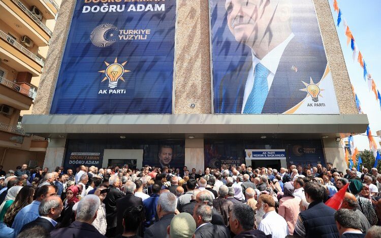 Cumhurbaşkanı Erdoğan, Mersin’deki bayramlaşmaya telefonla katıldı Cumhurbaşkanı Erdoğan, Mersin’deki bayramlaşmaya telefonla katıldı