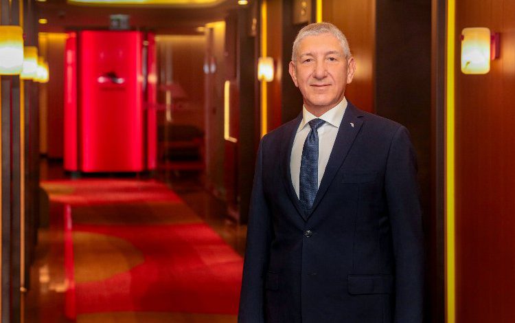 Petrol Ofisi CEO’su Selim Şiper’e ‘Altın Lider’ ödülü