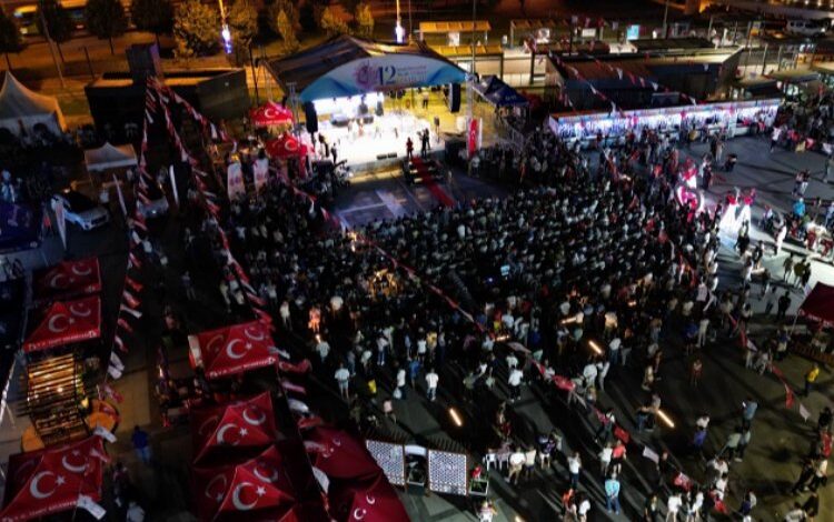 İzmit’te festival ateşi yakıldı