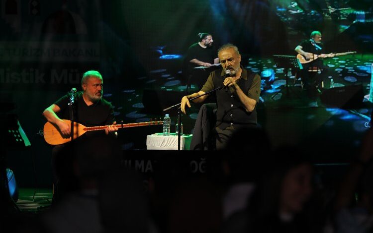 Konya Mistik Müzik’te Yılmaz Erdoğanlı final
